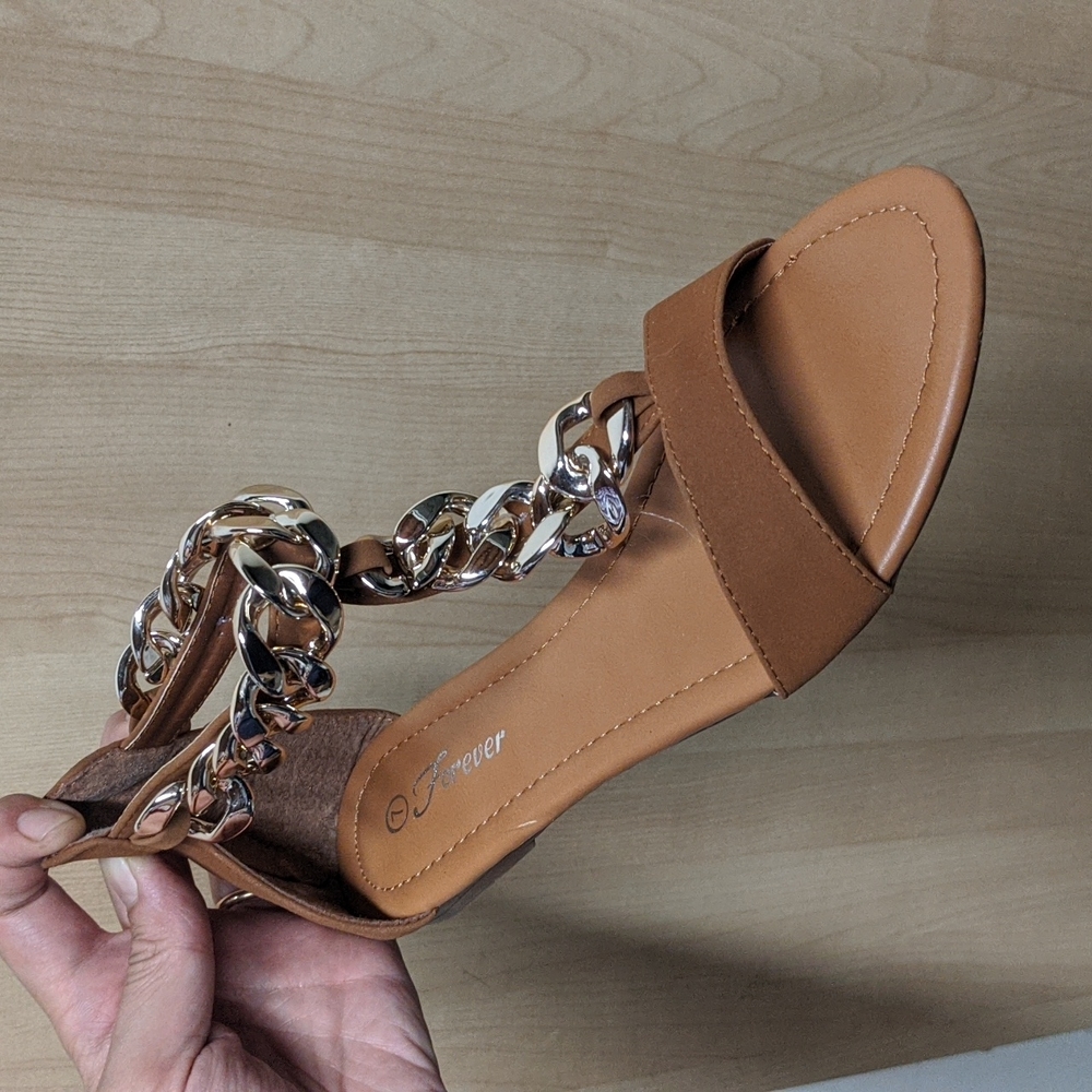 Women's t strap golden chain Sandal's back zipper tan